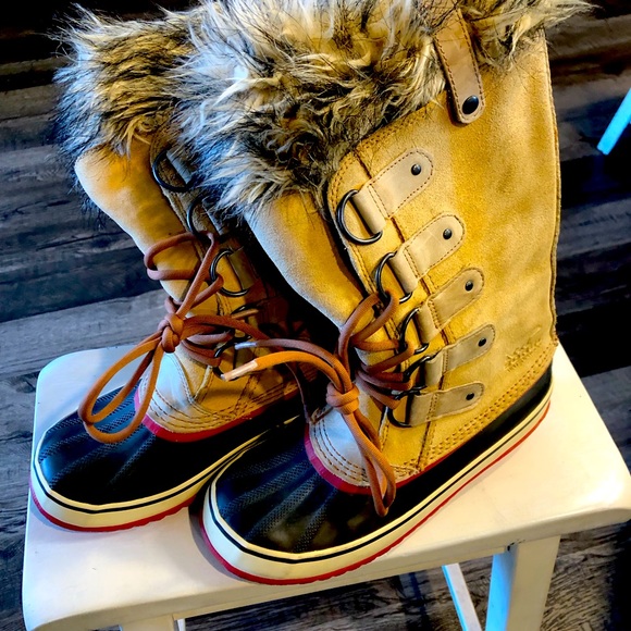 SOREL ®️ Woman’s Winter Boot - Picture 1 of 5